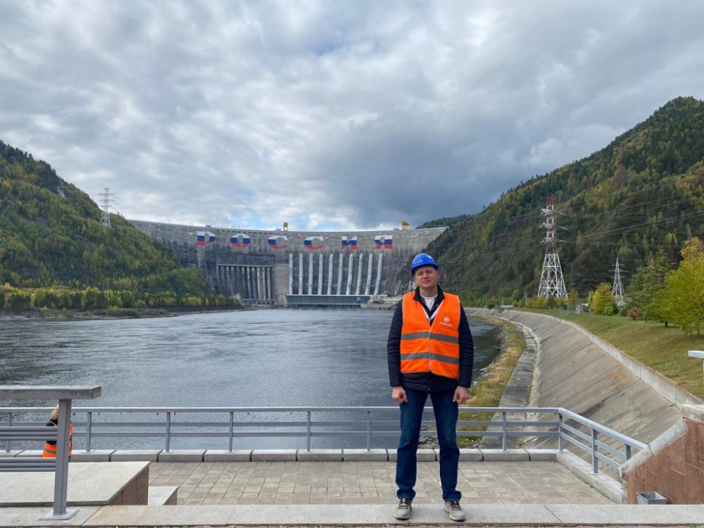 CEO of ENNOVA Visits Sayano-Shushenskaya Hydropower Plant